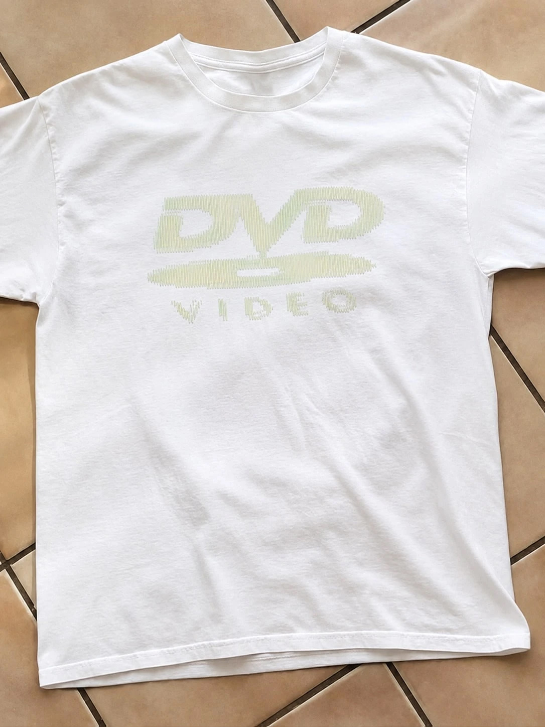 2026年ヴィンテージ風、グラフィックプリントのTシャツ。メ - Men'S Fashion Nova のレビューと価格