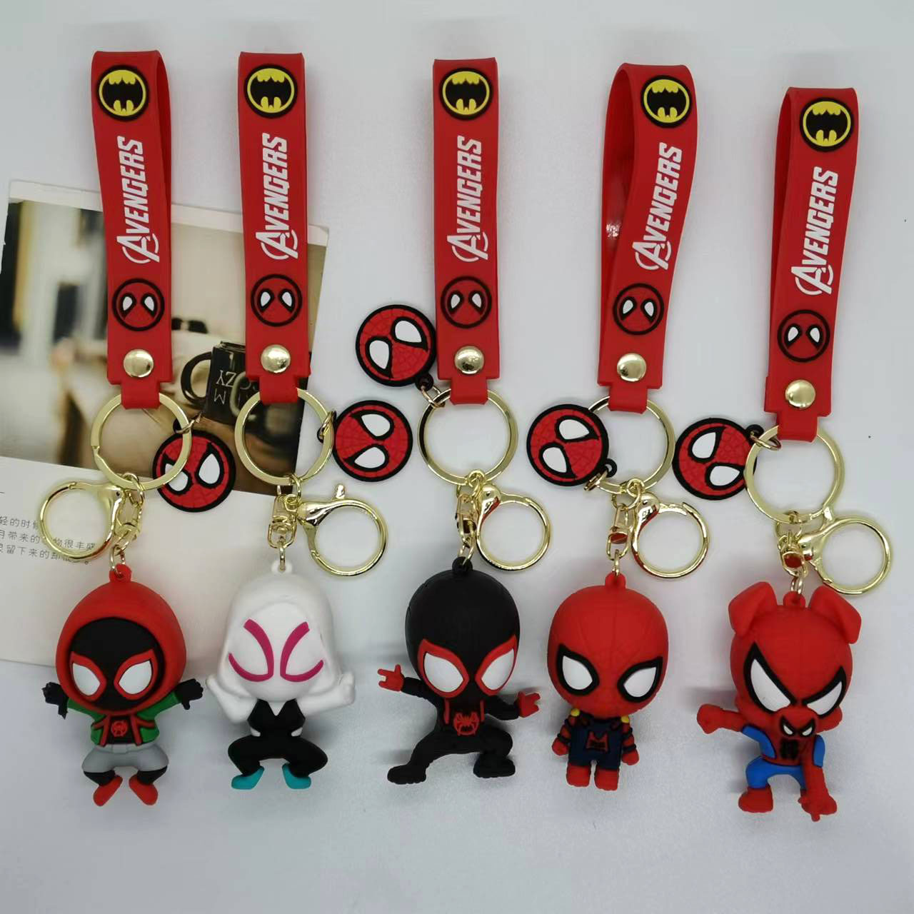 クリエイティブな漫画スパイダーマン人形キーホルダーペンダント - Men Fashion Key のレビューと価格
